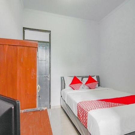 Oyo 2770 Zleepy Wisma Khazri Bogor Zewnętrze zdjęcie
