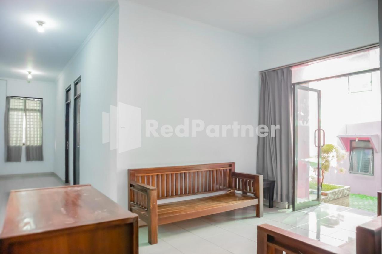 Oyo 2770 Zleepy Wisma Khazri Bogor Zewnętrze zdjęcie