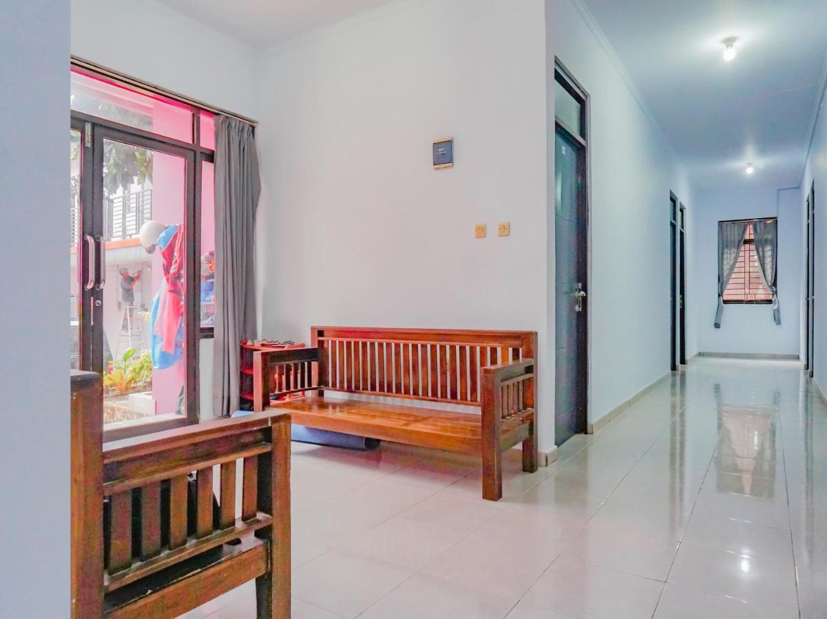 Oyo 2770 Zleepy Wisma Khazri Bogor Zewnętrze zdjęcie