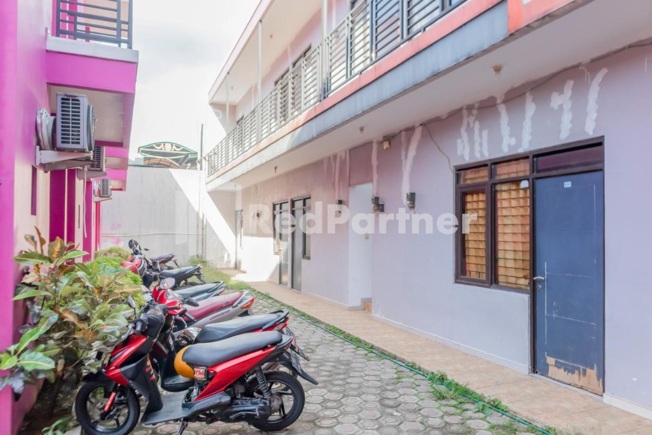 Oyo 2770 Zleepy Wisma Khazri Bogor Zewnętrze zdjęcie
