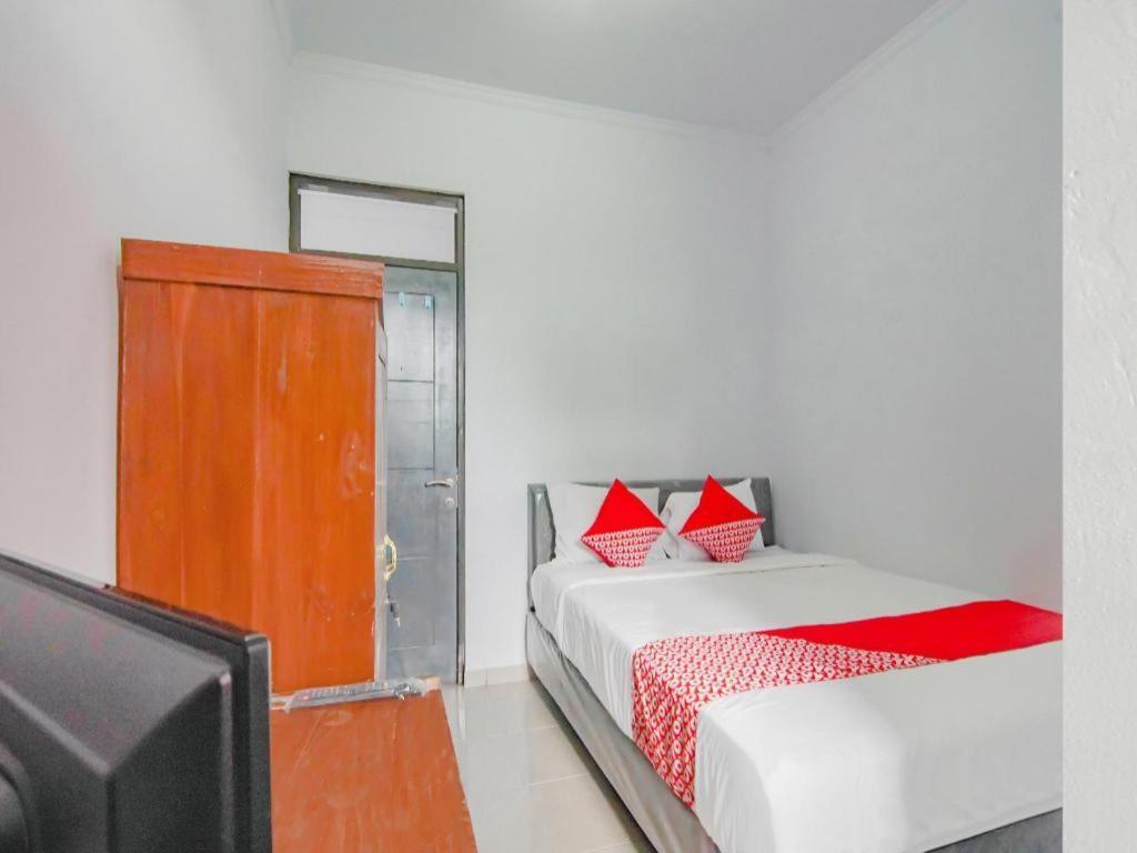Oyo 2770 Zleepy Wisma Khazri Bogor Zewnętrze zdjęcie